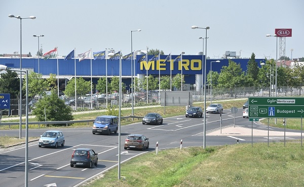 Négysávosítják a 83-as főút győri Metro áruháznál lévő egykilométeres szakaszt - forrás: kisalfold.hu