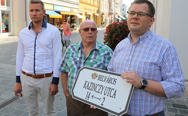 Mintegy kétszáz új utcanévtáblát helyeznek ki Győrben - forrás: gyor.hu