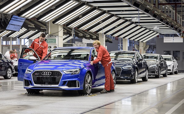 Az Audi 41 milliárd forintból bővíti győri központját