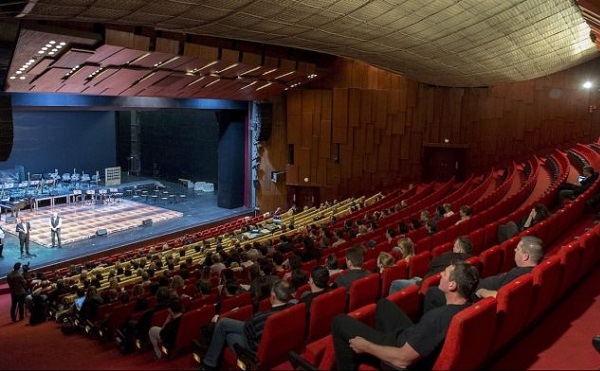 A jövő évadban is a Győri Nemzeti Színház épületében játszik a színház és a balett társulata