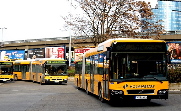 17 új Mercedes busszal bővül a győri tömegközlekedés járműparkja