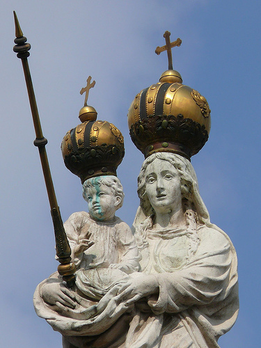 Győrben a Mária szobor