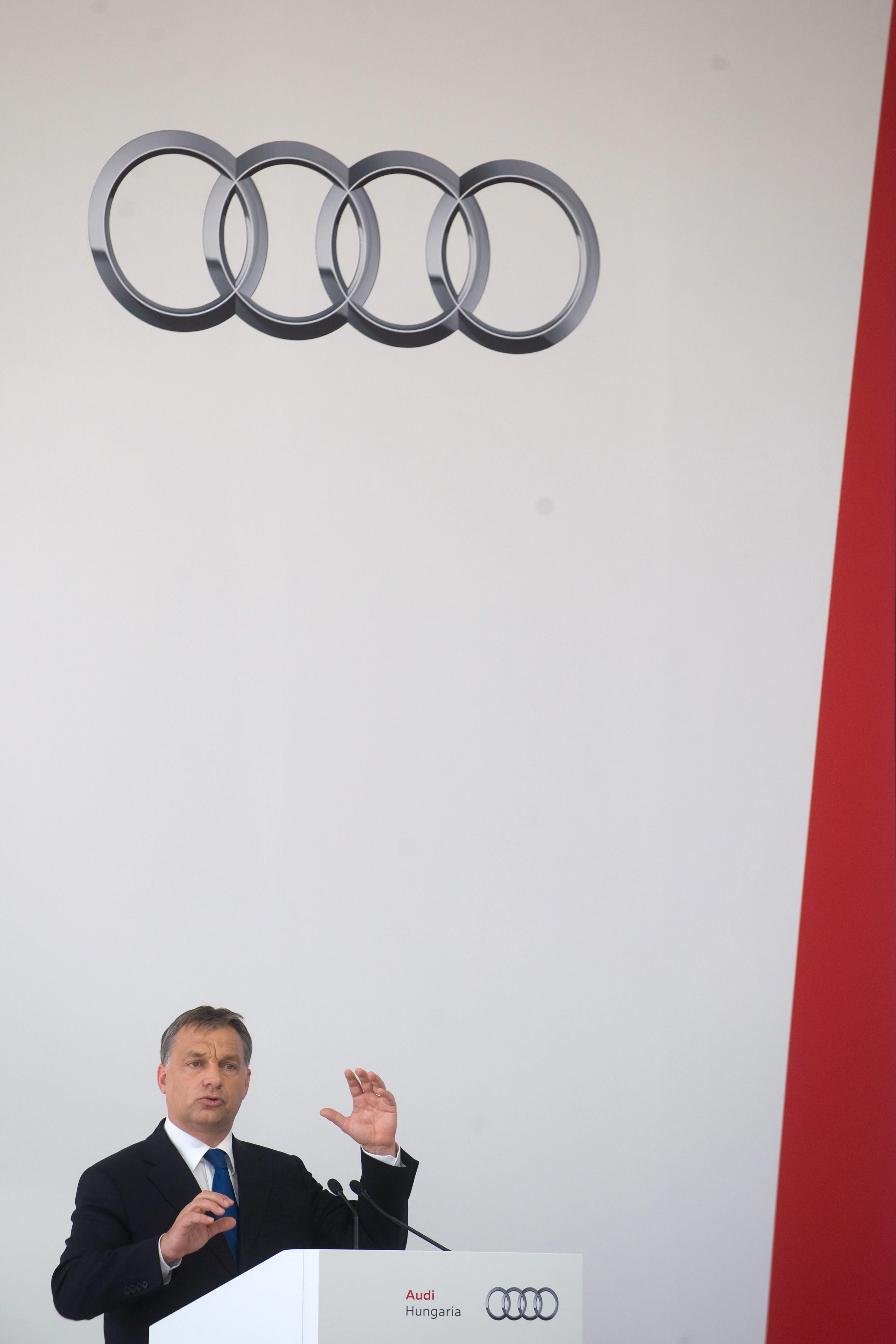 Orbán Viktor miniszterelnök Győrben az Audi gyár alapkőletételének ünnepségén. Fotó: MTI