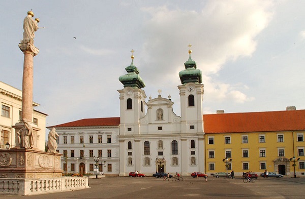 Loyolai Szent Ign&aacute;c benc&eacute;s templom