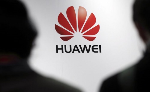 Együttműködési szerződést írt alá a Huawei és a győri Széchenyi István Egyetem