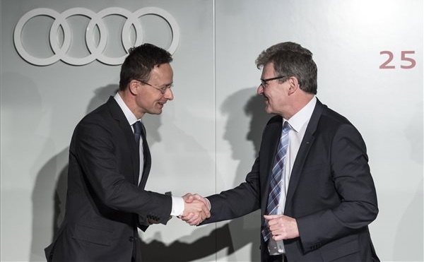 Újabb Audi központ épül Győrben