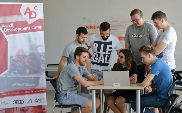 Kilenc ország hallgatói vettek részt innovatív oktatási programban Győrben