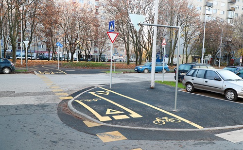 Két kerékpárutat is átadtak a héten Győrben 