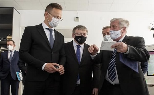 Informatikai szolgáltató központ jön létre Győrben 