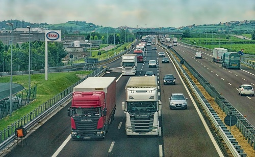 Gőzerővel javítják az M1-est, Győrnél is várható aszfaltozás 