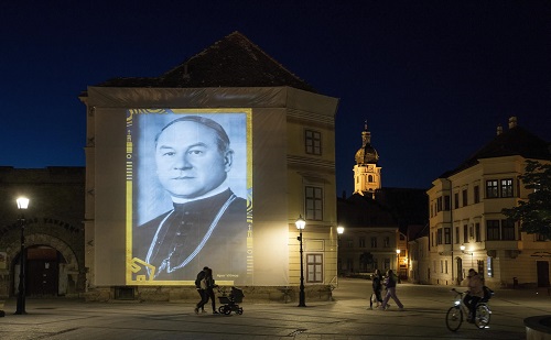 Különleges kivetítések láthatók Győrben  
