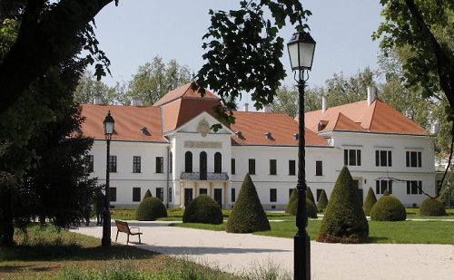 Befejeződött a Széchenyi-kastély megújulásának egyik szakasza 