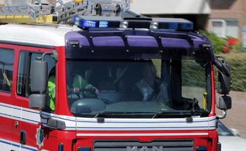 Lakóházba hajtott egy autós Győr közelében